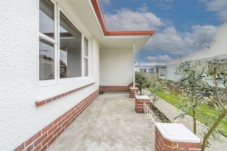 Photo of property in 1 Crombie Street, Gore, 9710