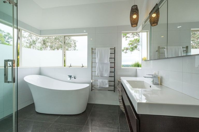 Photo of property in 247 Clevedon Kawakawa Road, Clevedon, 2585