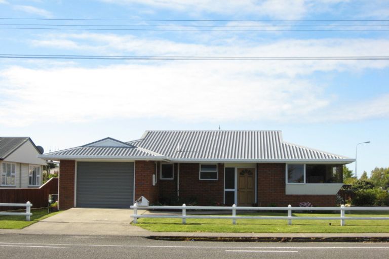 Photo of property in 25 Brougham Street, Westport, 7825