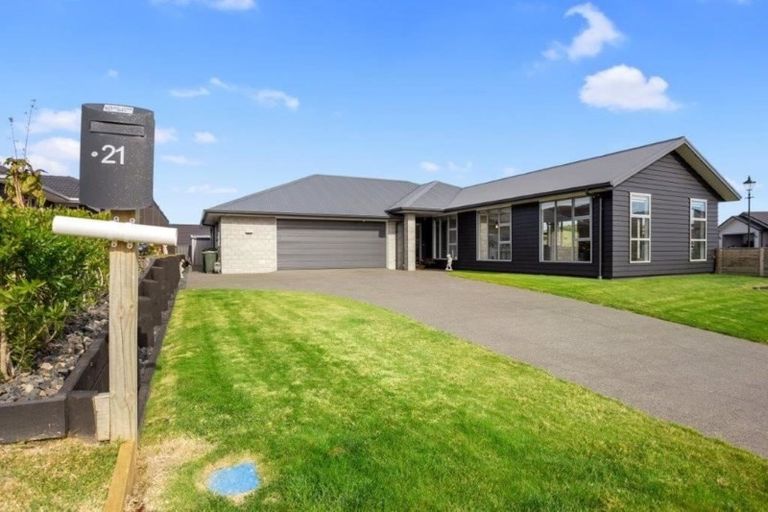 Photo of property in 21 Greystone Place, Omokoroa, 3114