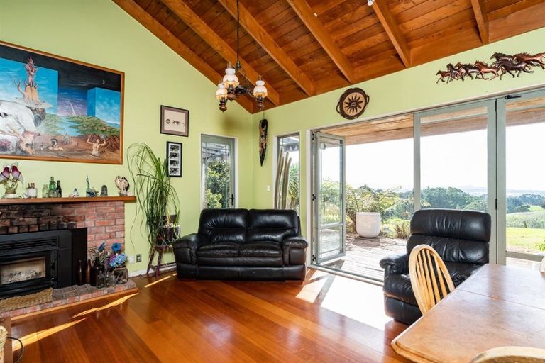 Photo of property in 212 Staniforth Road, Kaiwaka, Wellsford, 0975