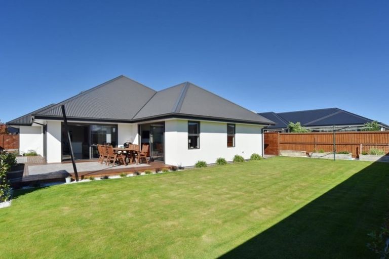 Photo of property in 23 Sutherland Drive, Kaiapoi, 7630