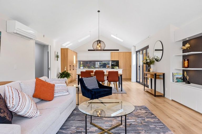 Photo of property in 69a Wai-iti Terrace, Bryndwr, Christchurch, 8052