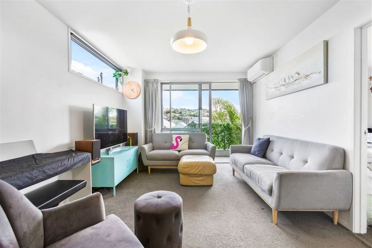 Photo of property in 211/17 Link Crescent, Stanmore Bay, Whangaparaoa, 0932