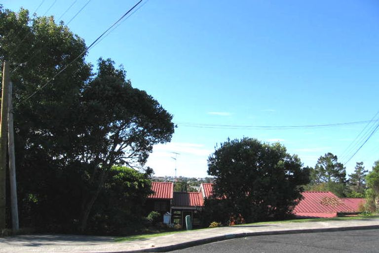 Photo of property in 17 Hebron Road, Waiake, Auckland, 0630
