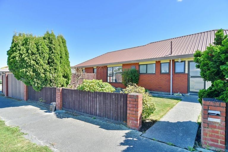 Photo of property in 2 Mayo Place, Belfast, Christchurch, 8051