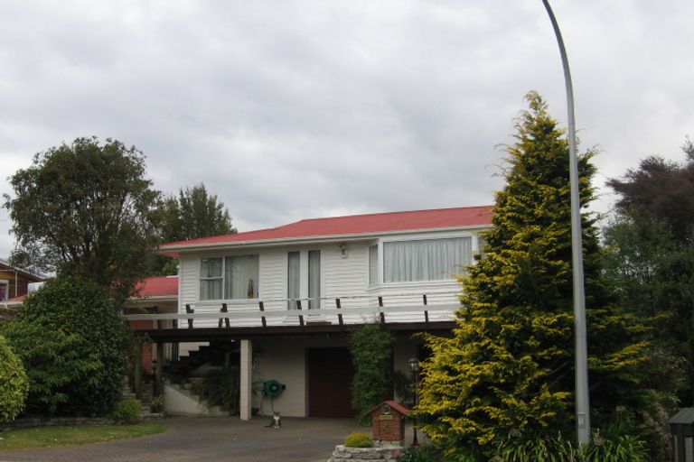 Photo of property in 4 Miranda Place, Springfield, Rotorua, 3015