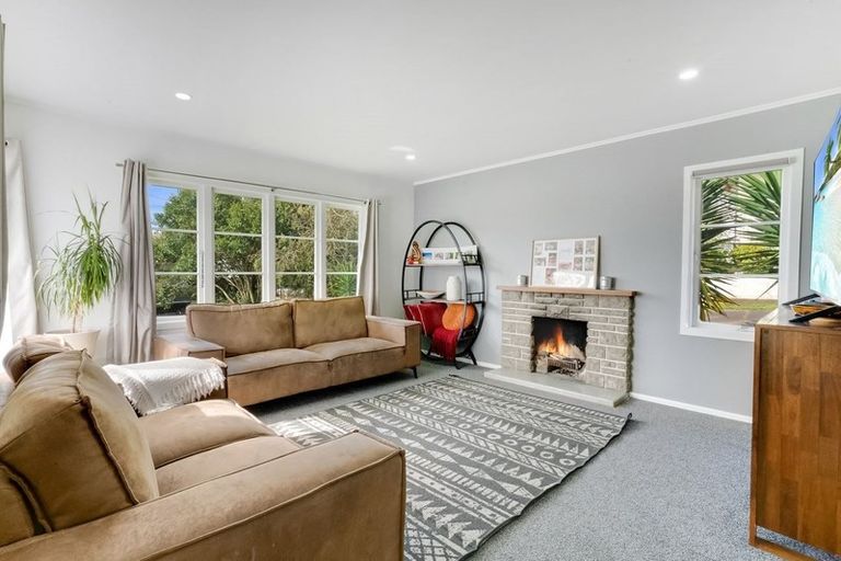 Photo of property in 51 Velvet Crescent, Otara, Auckland, 2023