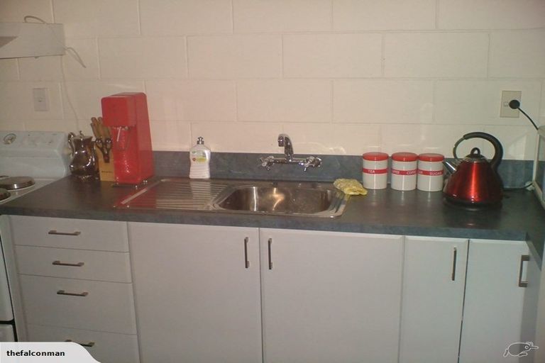 Photo of property in 33g Wharfe Street, South Hill, Oamaru, 9400