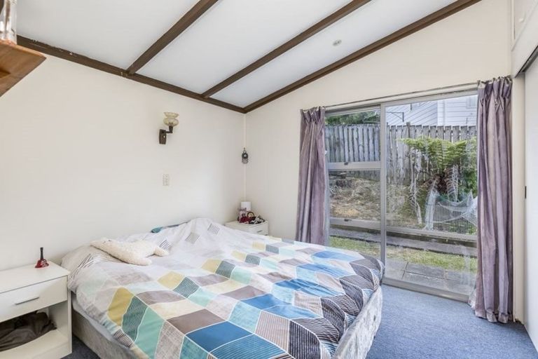 Photo of property in 50 Hogans Road, Glenfield, Auckland, 0629