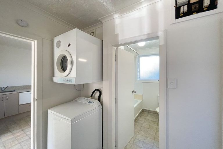 Photo of property in 77 Manor Place, Dunedin Central, Dunedin, 9016