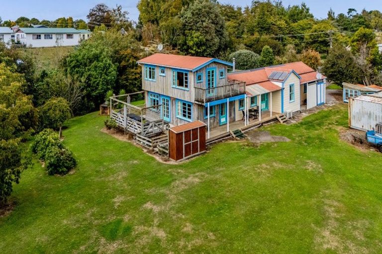 Photo of property in 100 Conway Road, Eltham, 4322