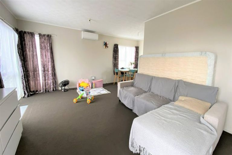 Photo of property in 19 Mona Vale, West Harbour, Auckland, 0618