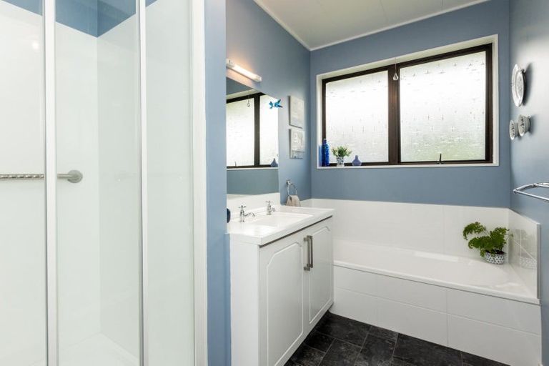 Photo of property in 1/53 Te Mata Road, Havelock North, 4130