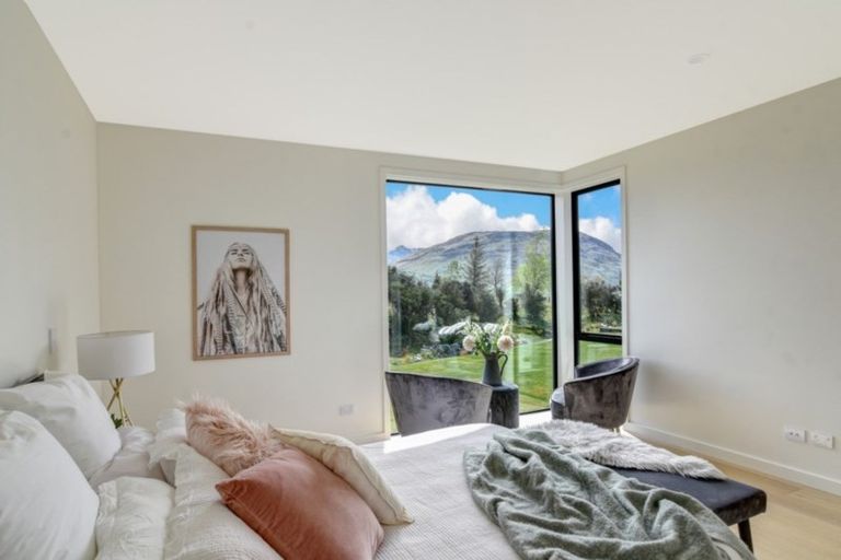 Photo of property in 13 Mckenzies Shute, Jacks Point, Queenstown, 9371