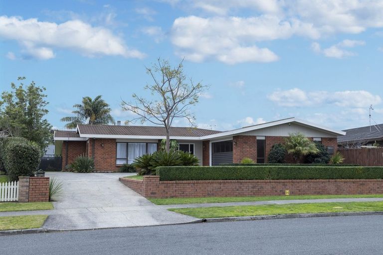 Photo of property in 54 Delamare Road, St Andrews, Hamilton, 3200