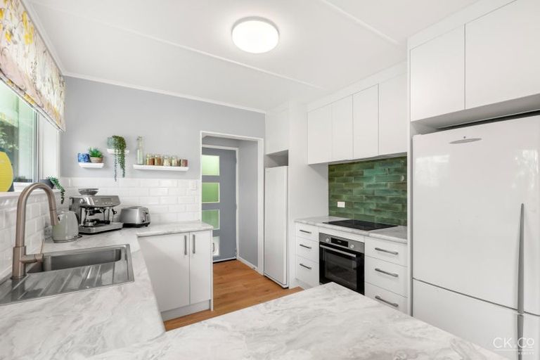 Photo of property in 67 Bird Grove, Stokes Valley, Lower Hutt, 5019