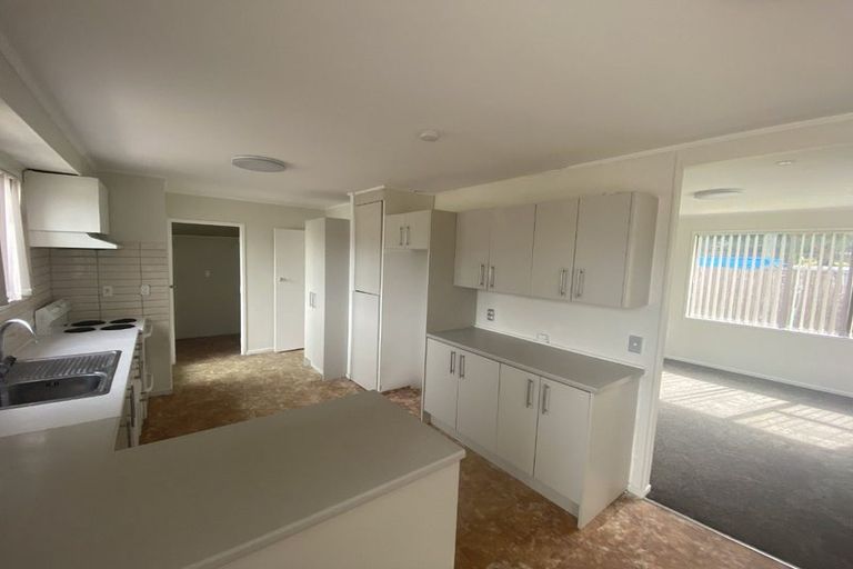 Photo of property in 8a Quintal Place, Papatoetoe, Auckland, 2025