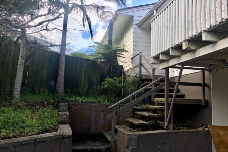 Photo of property in 107 Salamanca Road, Sunnynook, Auckland, 0620