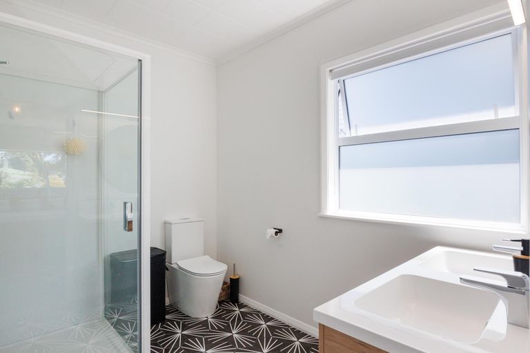 Photo of property in 7 Goodwyn Crescent, Hokowhitu, Palmerston North, 4410