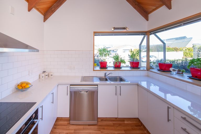 Photo of property in 57 Lakewood Drive, Burwood, Christchurch, 8083