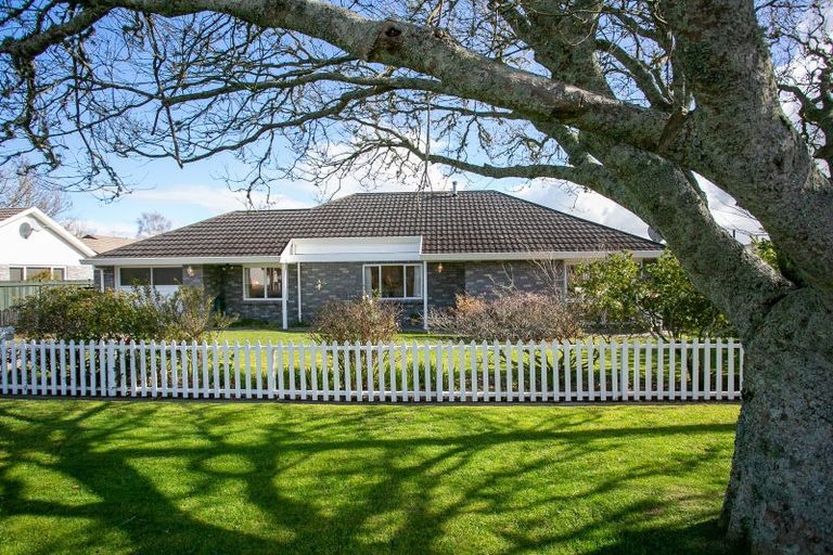 Photo of property in 32 Bryce Street, Cambridge, 3434