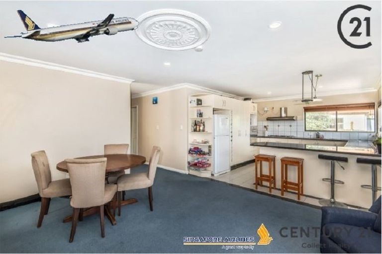 Photo of property in 2/49 College Road, Northcote, Auckland, 0627