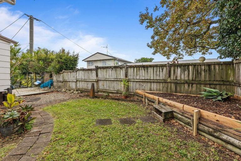 Photo of property in 1/53 Roseberry Avenue, Birkenhead, Auckland, 0626