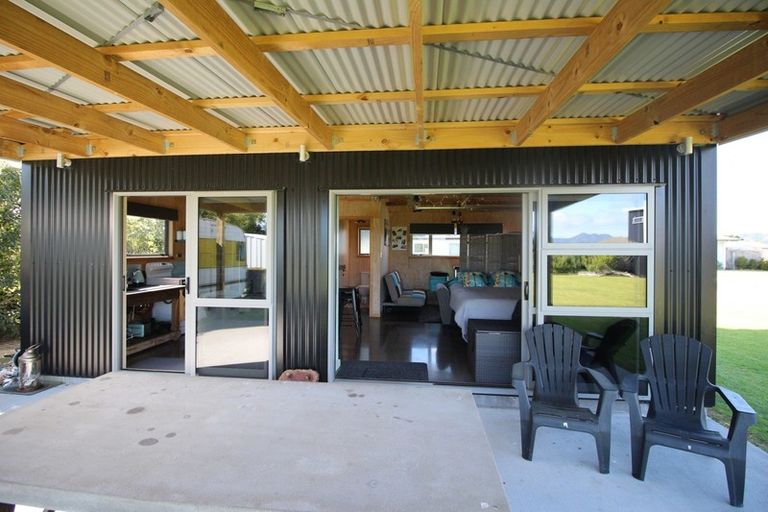 Photo of property in 149 Kelly Jade Avenue, Matarangi, Whitianga, 3592