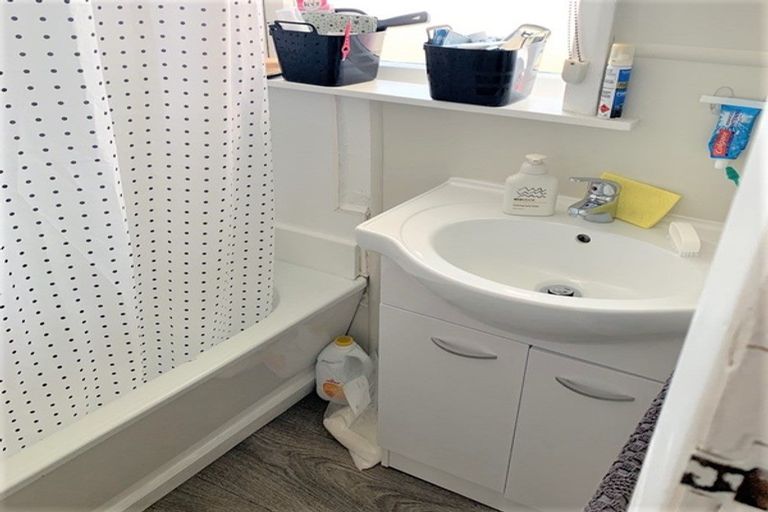 Photo of property in 8 Maire Street, Levin, 5510