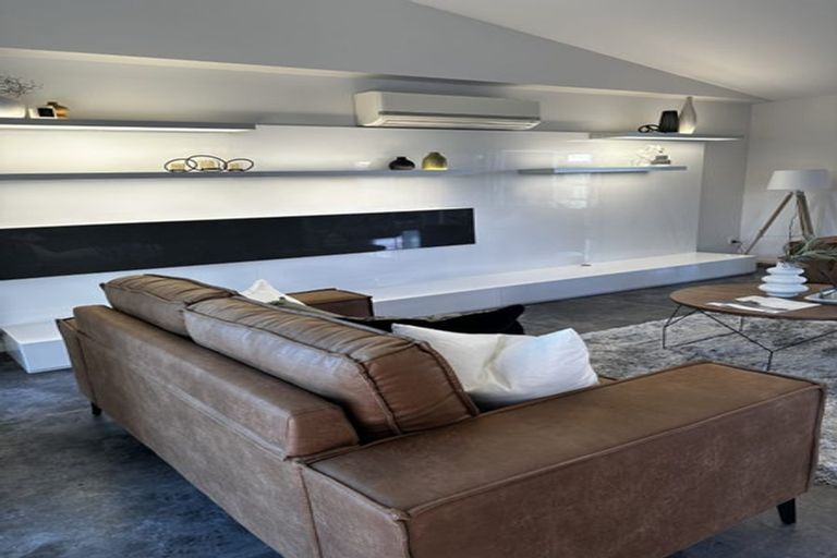 Photo of property in 15 Shalimar Place, Huntington, Hamilton, 3210