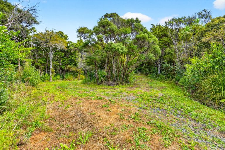 Photo of property in 495 Rahuikiri Road, Tomarata, Wellsford, 0972