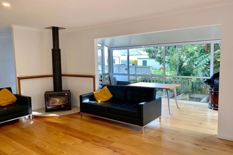 Photo of property in 21b Otanerua Road, Hatfields Beach, Orewa, 0931
