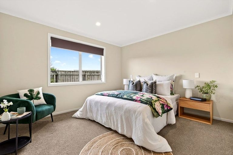 Photo of property in 11 Mitre Way, Solway, Masterton, 5810