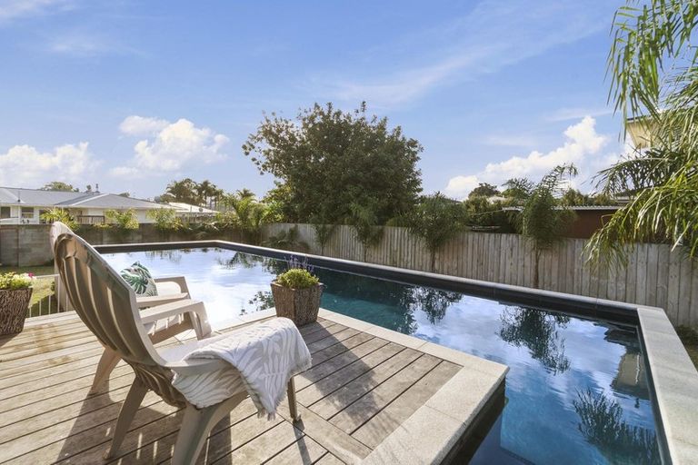 Photo of property in 444 Old Te Atatu Road, Te Atatu Peninsula, Auckland, 0610