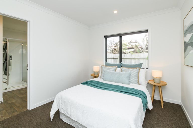 Photo of property in 702 Pioneer Highway, Takaro, Palmerston North, 4412