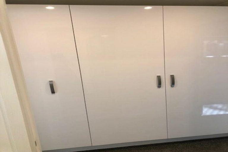 Photo of property in 20 Ensign Place, Hillcrest, Auckland, 0627