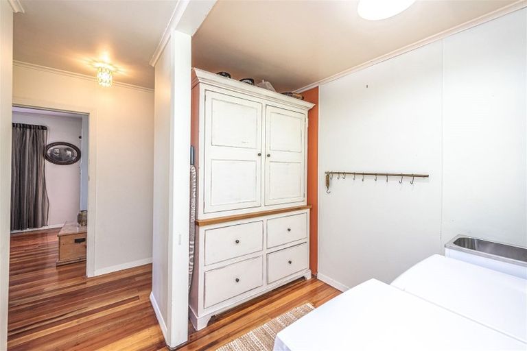 Photo of property in 16 Mount View Road, Bastia Hill, Whanganui, 4500