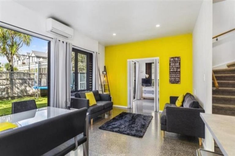 Photo of property in 37/11 The Avenue, Albany, Auckland, 0632