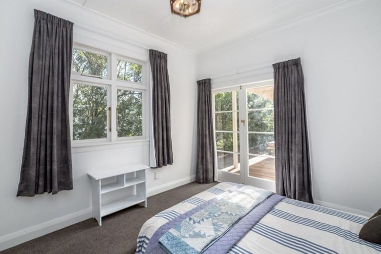 Photo of property in 65 Brandon Street, Featherston, 5710