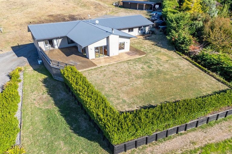 Photo of property in 9 Waitaheke Road, Te Horo, Otaki, 5581