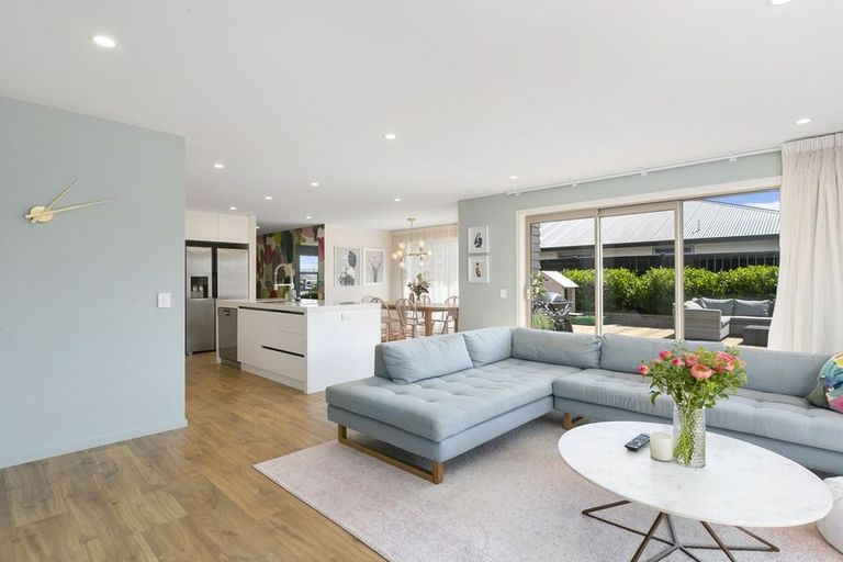 Photo of property in 18 Carrick Place, Mosgiel, 9024