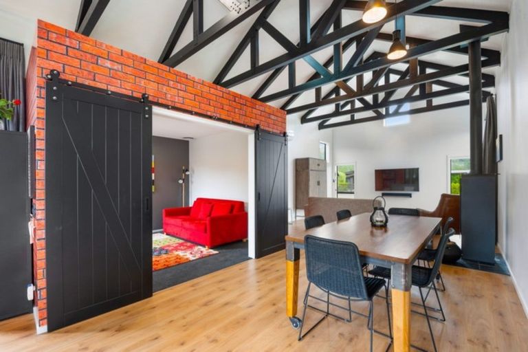 Photo of property in 2 Peregrine Place, Kinloch, Taupo, 3377