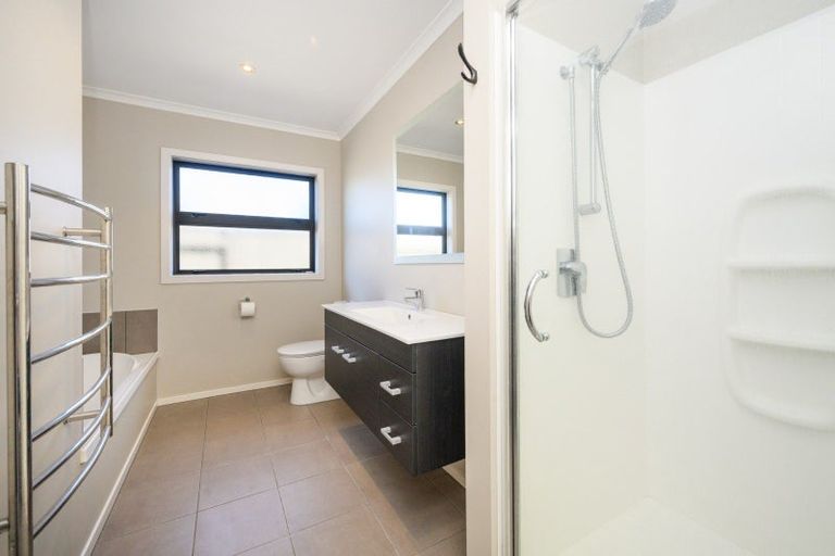 Photo of property in 59 Rosalie Terrace, Kelvin Grove, Palmerston North, 4414