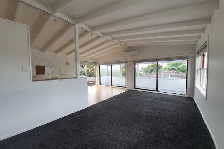 Photo of property in 1/54 Evans Road, Weymouth, Auckland, 2103