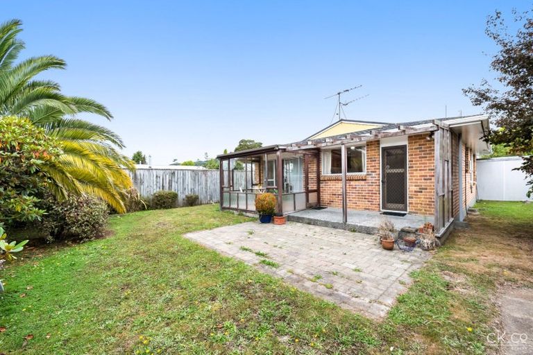 Photo of property in 2/18 Seddon Street, Wallaceville, Upper Hutt, 5018