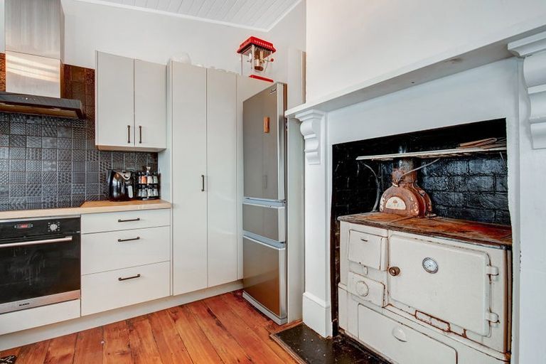 Photo of property in 31 Garfield Road, Helensville, 0800