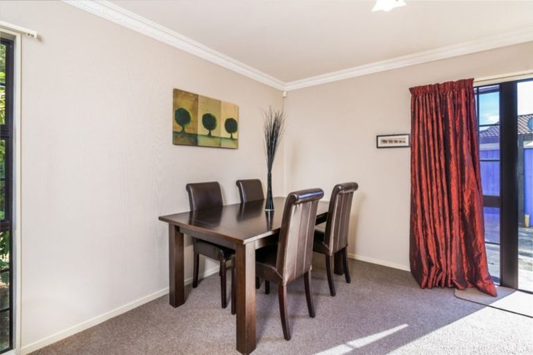 Photo of property in 2 Ascot Close, Richmond Heights, Taupo, 3330