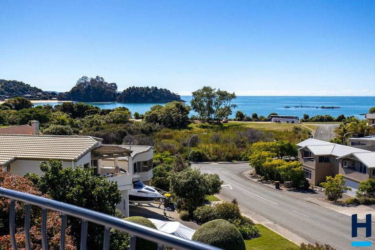 Photo of property in 8 Torlesse Drive, Kaiteriteri, Motueka, 7197