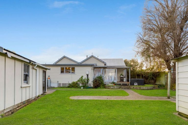 Photo of property in 233 Makino Road, Feilding, 4702